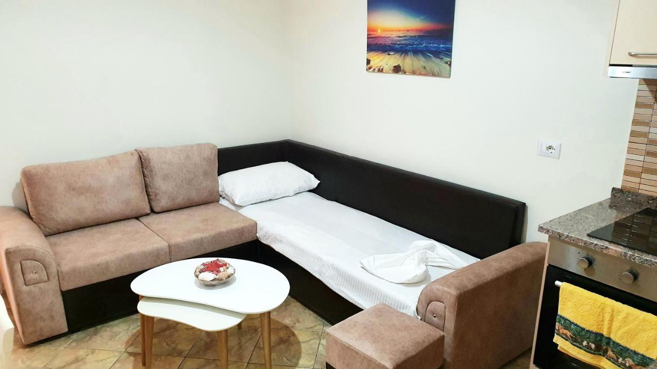 Dea Apartment 1 Vlore Exterior photo
