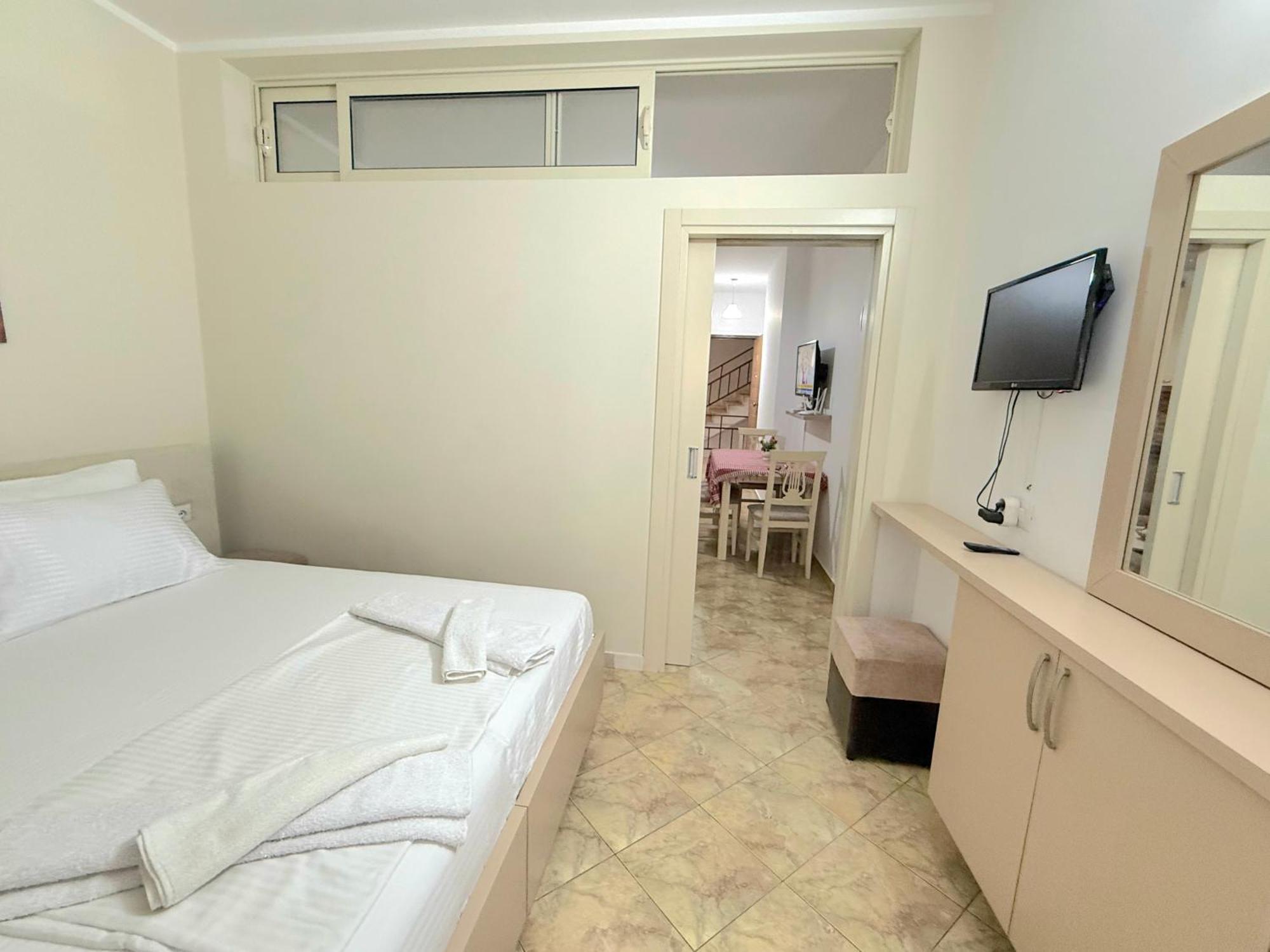 Dea Apartment 1 Vlore Exterior photo